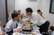 "유정복 시장님.. 삼쏘(삼겹살&소주) 약속을 지키셨네요