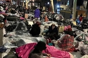 탄핵반대 집회 참가자 헌재앞서 연일 밤샘 노숙 농성
