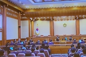 헌재, 재판관 8인 전원 '윤석열 대통령 파면' 인용 선고 ... 윤 지지자들 '패닉' 충격