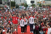 - 어제부터 달라진 김문수 후보 유세현장..!! 대선 분위기 확실히 달라지고 있다.