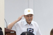 국군포로 64년 '어머님의 눈물' 못잊고 탈북한 강희열 어르신... 별세 소식 전한 진화위 박선영 위원장