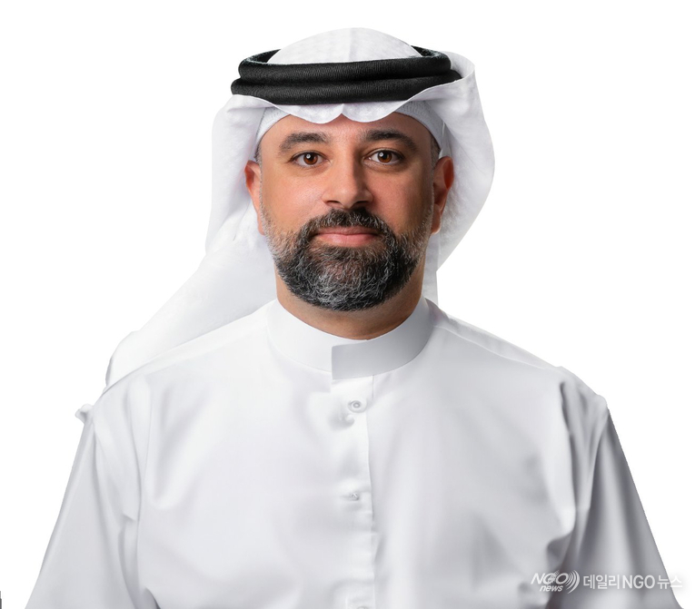  <strong>아흐메드 타밈 히샴 알 쿠타브(Ahmed Tamim Hisham Al Kuttab) 아부다비 정부역량강화부(DGE) 장관(Chairman)</strong>